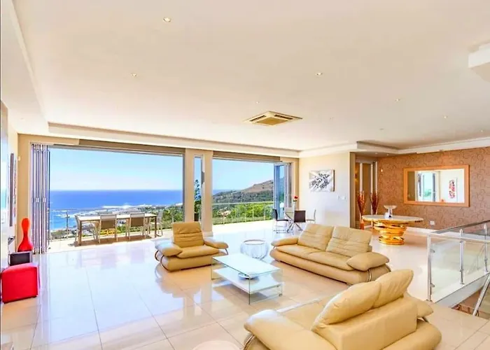 House Havana 6 Bedroom Villa, Camps Bay