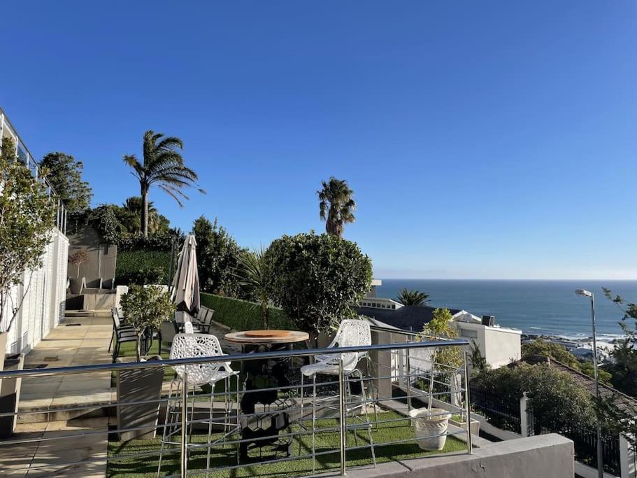 House Havana 6 Bedroom Villa, Camps Bay Cape Town